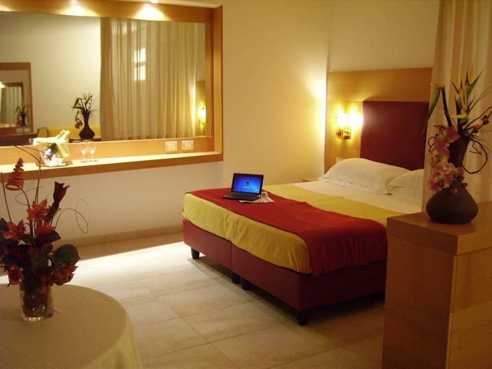 Hotel Degli Haethey Otranto Bagian luar foto